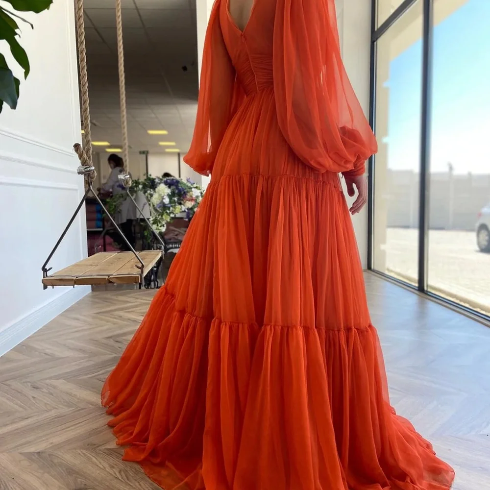 Gown dress Perfect for photo shoot 🧡 - Picture 6 of 16